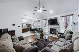 305 Ravenna Rd, Lake Dallas, TX 75065 - Photo 13