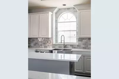 10300 Donley Drive, Irving, TX 75063 - Photo 13