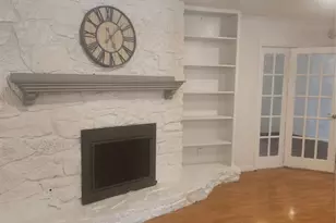 12911 Mitchwin Rd, Farmers Branch, TX 75234 - Photo 5