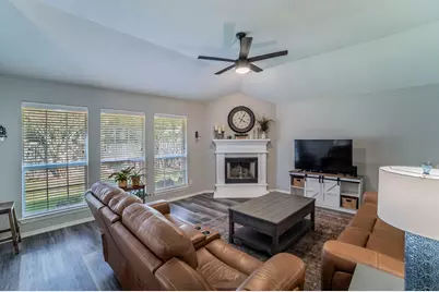 6405 Redstone Drive, Arlington, TX 76001 - Photo 19