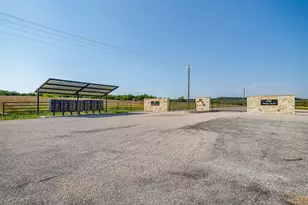 1034 Hidden Vw Ct, Glen Rose, TX 76043 - Photo 9