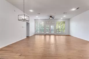 600 Loch Chalet Ct, Arlington, TX 76012 - Photo 9