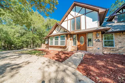 2811 Burlwood Drive, Dalworthington Gardens, TX 76016 - Photo 3