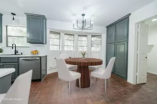 2811 Burlwood Dr, Dalworthington Gardens, TX 76016 - Photo 9