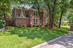 7011 Gunston Ln, Arlington, TX 76017 - Photo 3
