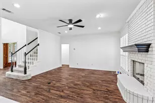 7011 Gunston Ln, Arlington, TX 76017 - Photo 9