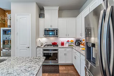 2841 Troutt Drive, Carrollton, TX 75010 - Photo 11