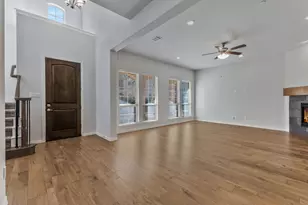 516 Renaissance Ln, Irving, TX 75060 - Photo 5