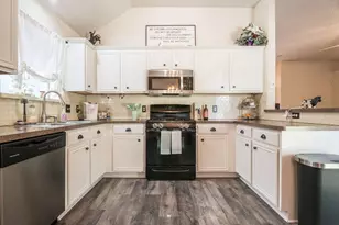 3029 Canary Ln, Midlothian, TX 76065 - Photo 9