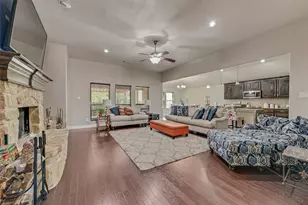 202 Debbie Way, Red Oak, TX 75154 - Photo 9