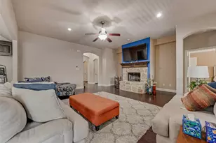 202 Debbie Way, Red Oak, TX 75154 - Photo 11