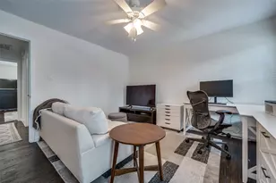 8543 Glencrest Ln, Dallas, TX 75209 - Photo 21