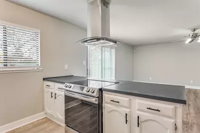 1333 Steinburg Lane, Fort Worth, TX 76134 - Photo 13