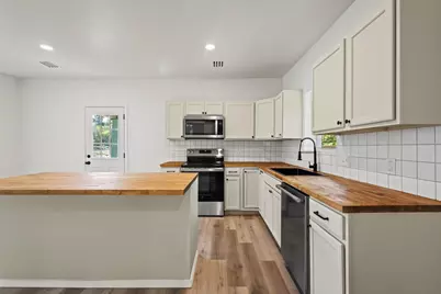 831 W Owing Street, Denison, TX 75020 - Photo 11