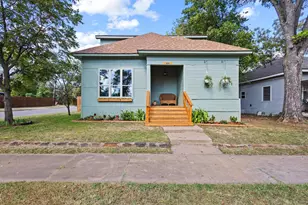 831 W Owing St, Denison, TX 75020 - Photo 1