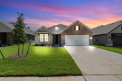 3524 Columbus Street, Gainesville, TX 76240 - Photo 1
