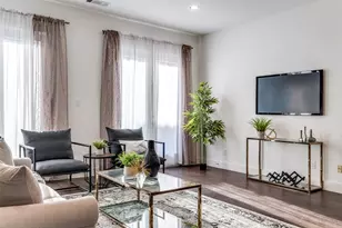 2513 El Camino Ln, Dallas, TX 75212 - Photo 3