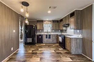 1048 FM934, Blum, TX 76627 - Photo 5