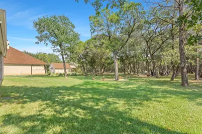 1092 Century Oaks Drive, China Spring, TX 76633 - Photo 39