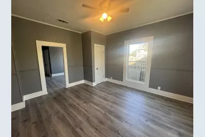 209 N Abbott Street #B, Hillsboro, TX 76645 - Photo 3