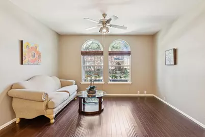 516 Legends Drive, Lewisville, TX 75057 - Photo 3