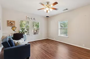 516 Legends Dr, Lewisville, TX 75057 - Photo 17