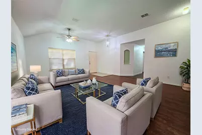 304 E Clover Park Drive, Fort Worth, TX 76140 - Photo 5