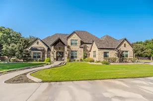 915 Timbercreek Dr, Stephenville, TX 76401 - Photo 1