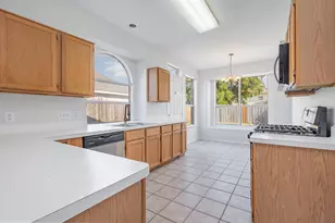 1434 Springwood Dr, Mesquite, TX 75181 - Photo 9