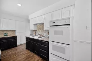 319 Sleepy Top Dr, Glenn Heights, TX 75154 - Photo 13