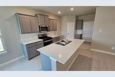 7705 Tuscarora Drive, Denton, TX 76259 - Photo 3