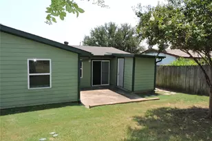 11927 Hoblitzelle Dr, Dallas, TX 75243 - Photo 25