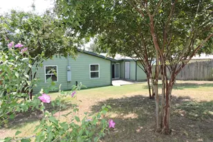 11927 Hoblitzelle Dr, Dallas, TX 75243 - Photo 27