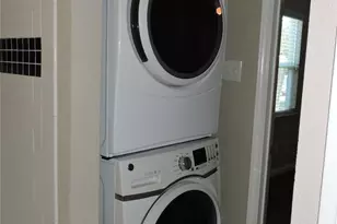 11927 Hoblitzelle Dr, Dallas, TX 75243 - Photo 13