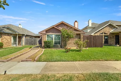 201 Overland Trail, Mesquite, TX 75149 - Photo 1