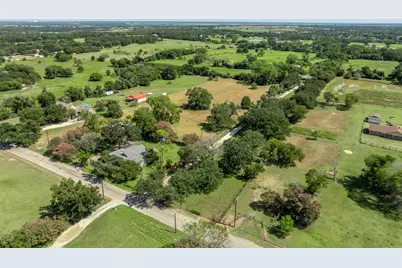 821 E Stegall Road, Robinson, TX 76706 - Photo 29