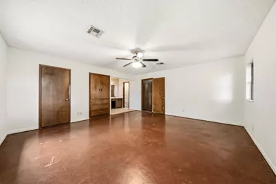 821 E Stegall Road, Robinson, TX 76706 - Photo 17