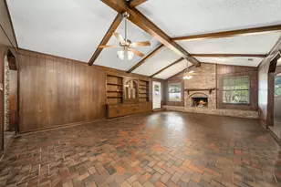 821 E Stegall Rd, Robinson, TX 76706 - Photo 13