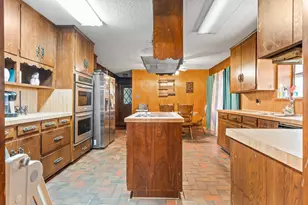 821 E Stegall Rd, Robinson, TX 76706 - Photo 15