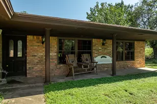 821 E Stegall Rd, Robinson, TX 76706 - Photo 5