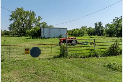 821 E Stegall Road, Robinson, TX 76706 - Photo 31