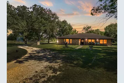 821 E Stegall Road, Robinson, TX 76706 - Photo 1