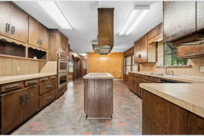 821 E Stegall Road, Robinson, TX 76706 - Photo 9