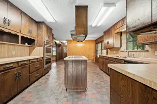 821 E Stegall Rd, Robinson, TX 76706 - Photo 9