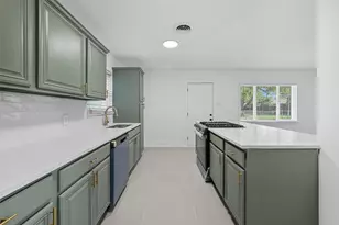 2251 Hartline Dr, Dallas, TX 75228 - Photo 11