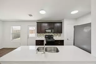 14417 Cloudview Way, Fort Worth, TX 76052 - Photo 13