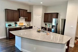 246 Ovaletta Dr, Justin, TX 76247 - Photo 7