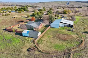 2750 Nolan Rd, Ferris, TX 75125 - Photo 27