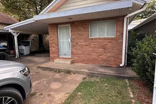 421 N 3rd St, Jacksboro, TX 76458 - Photo 5