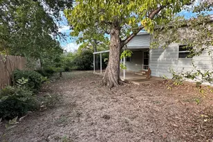 421 N 3rd St, Jacksboro, TX 76458 - Photo 7